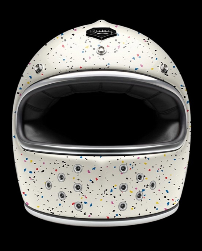 Объект желания: шлем The Limited Edition Ruby Ill Studio