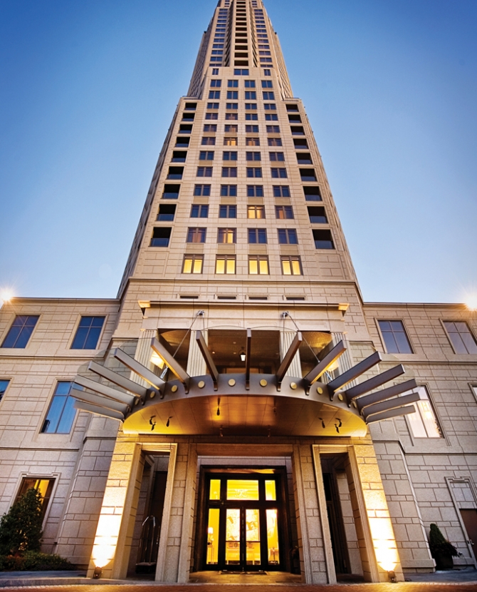 Новые владельцы отеля The Mansion on Peachtree