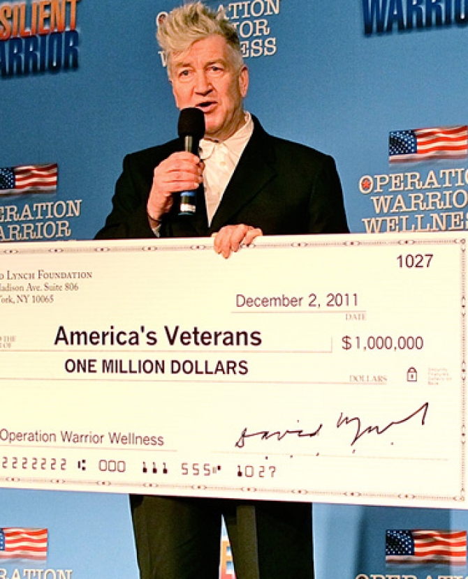 Дэвид Линч жертвует миллион