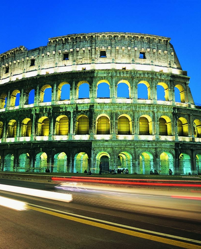 Бомба в Колизее возмутила Рим