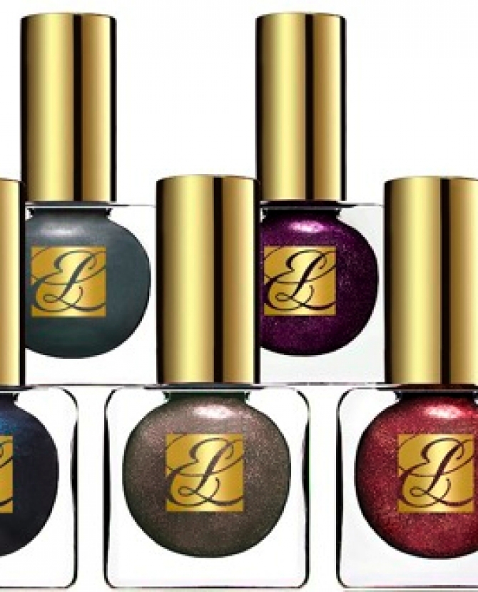 \"Металлический\" маникюр от Estee Lauder