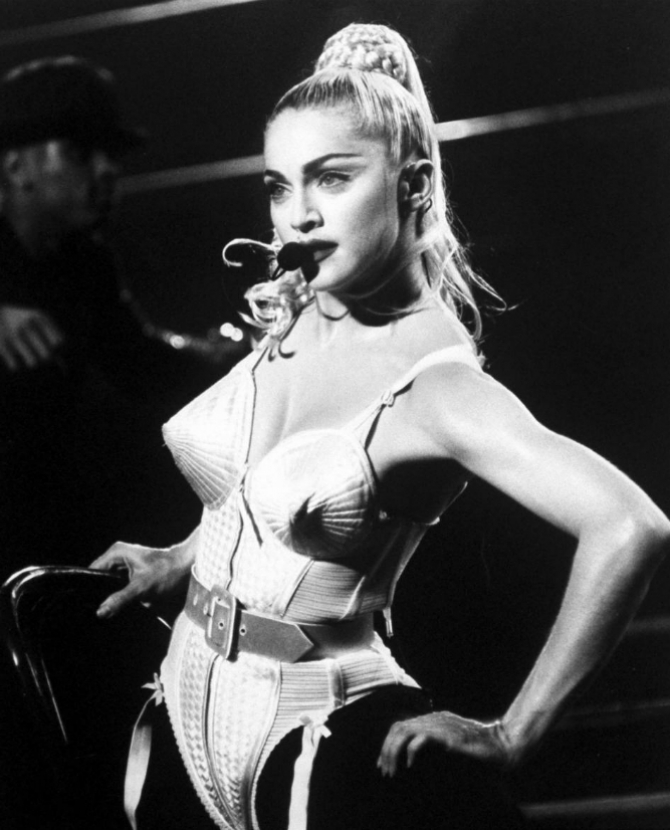 Готье сделает костюмы для Мадонны