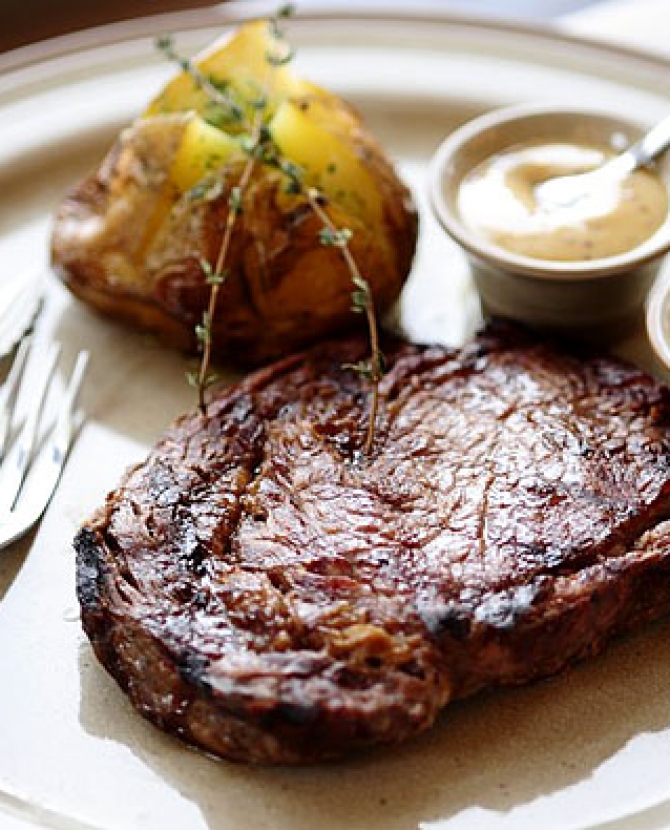 Сезон мясных блюд в ресторане Tutto Bene