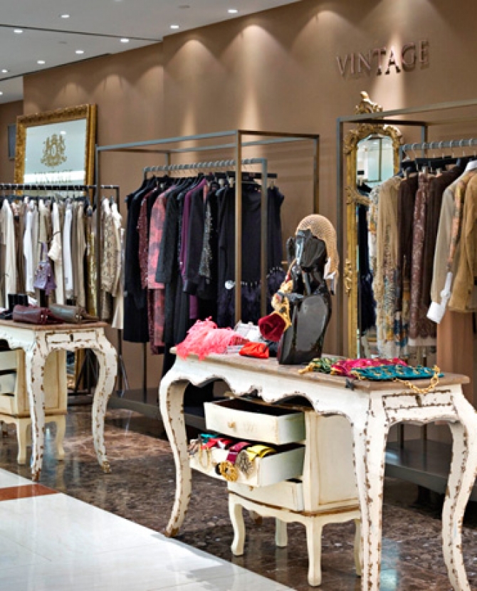 Корнер Vintage в ЦУМе