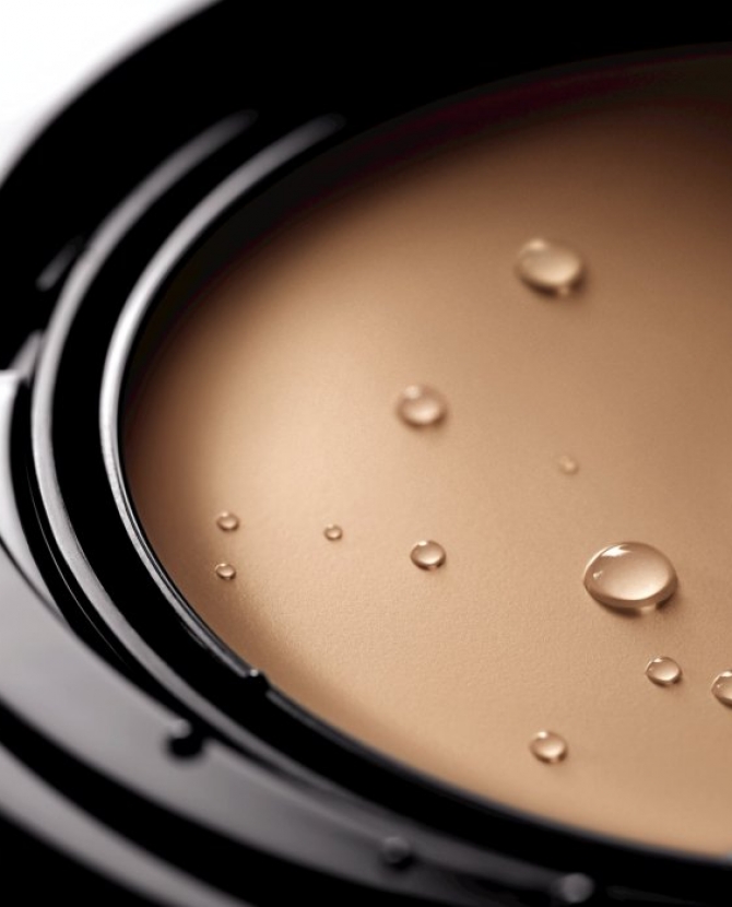 Новый компактный тон от Chanel