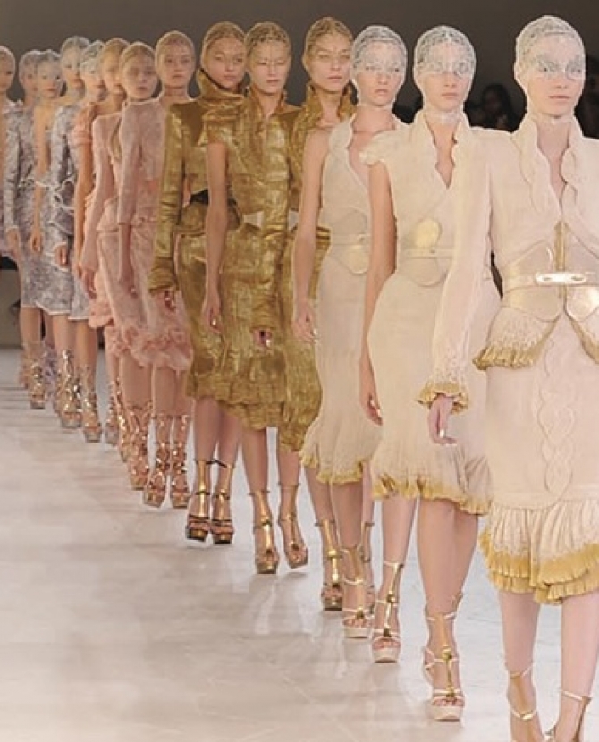 Новый сайт Alexander McQueen