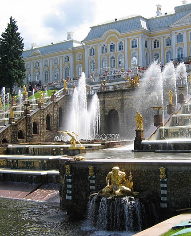 Google создаст видеокарту музея \"Петергоф\"