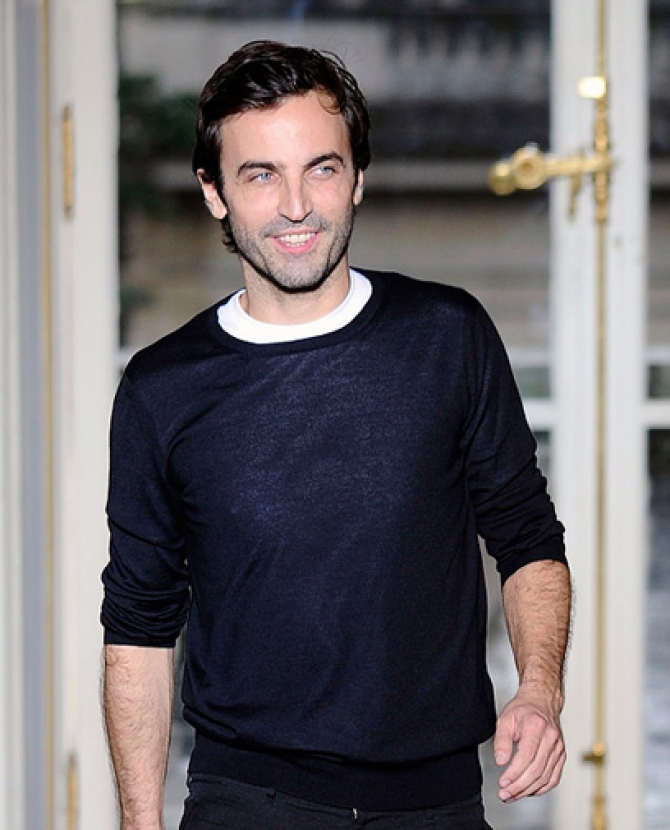 Balenciaga создаст одежду больших размеров