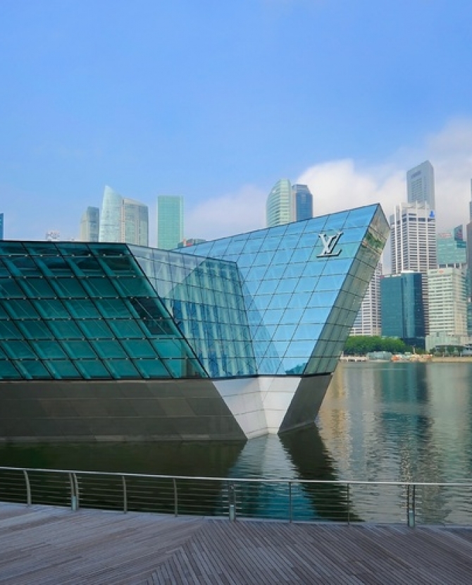 Первый в мире бутик Louis Vuitton Island