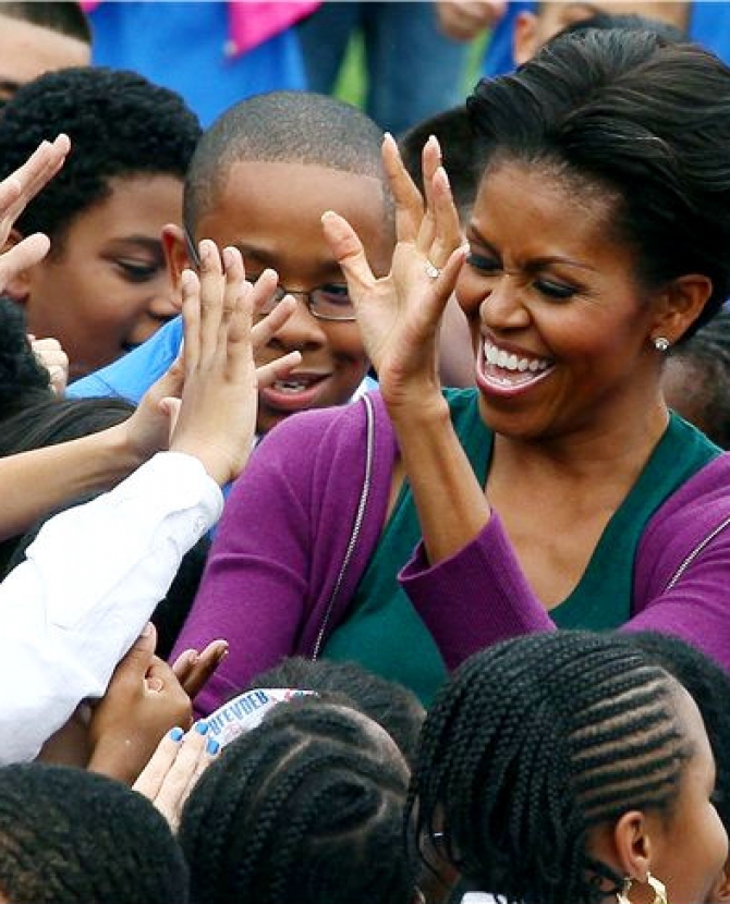 Зачем Мишель Обама прыгала в Розовом саду?