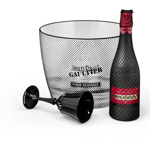 Дизайн шампанского от Jean Paul Gaultier