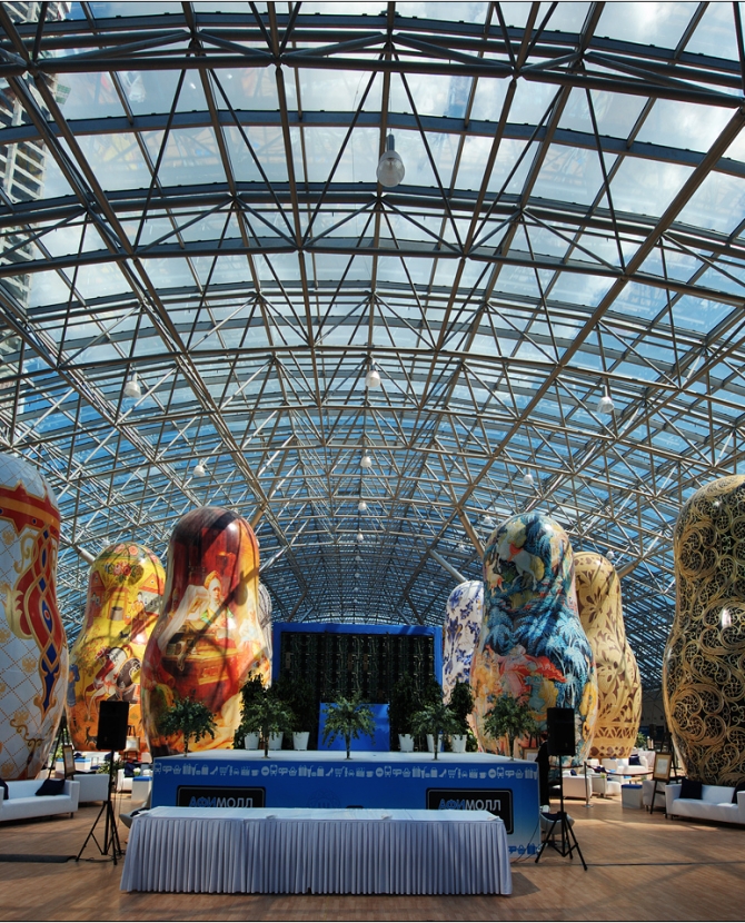 Столица увидела матрешек-гигантов