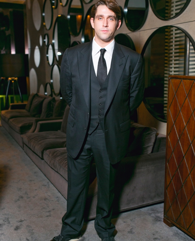 Выставка Faces в ресторане Sixty