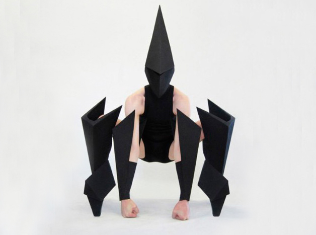 Гарет Пью сделал костюмы для Carbon Ballet