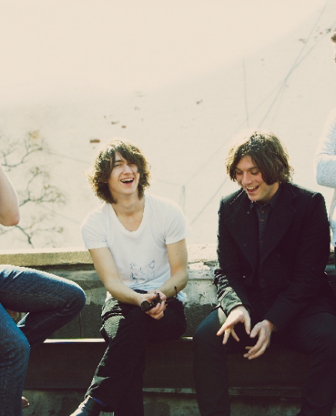 Трек дня: Arctic Monkeys — R U Mine? 