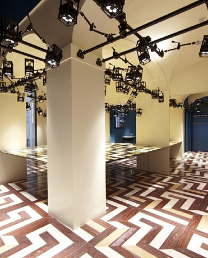 Магазин Balenciaga открывается в Риме