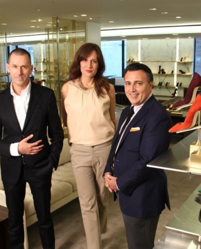 Новый обувной этаж в Barney's