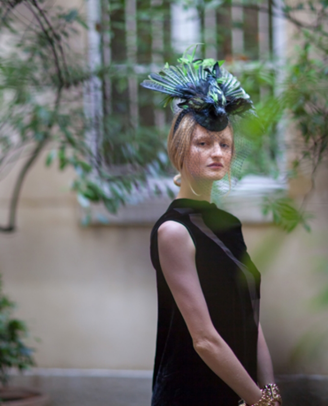 Кэндис Лейк в украшениях ADR at H&M