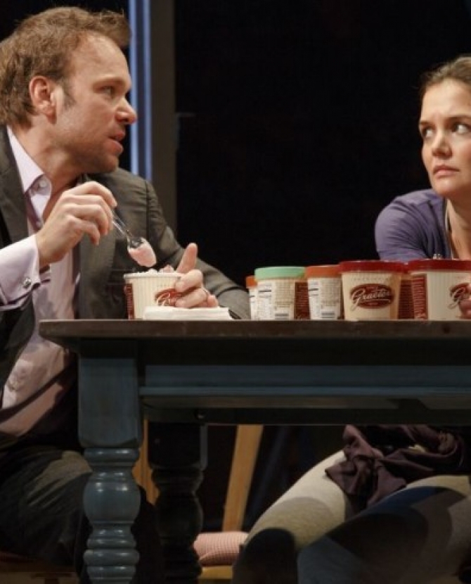 Мюзикл с Кэти Холмс провалился