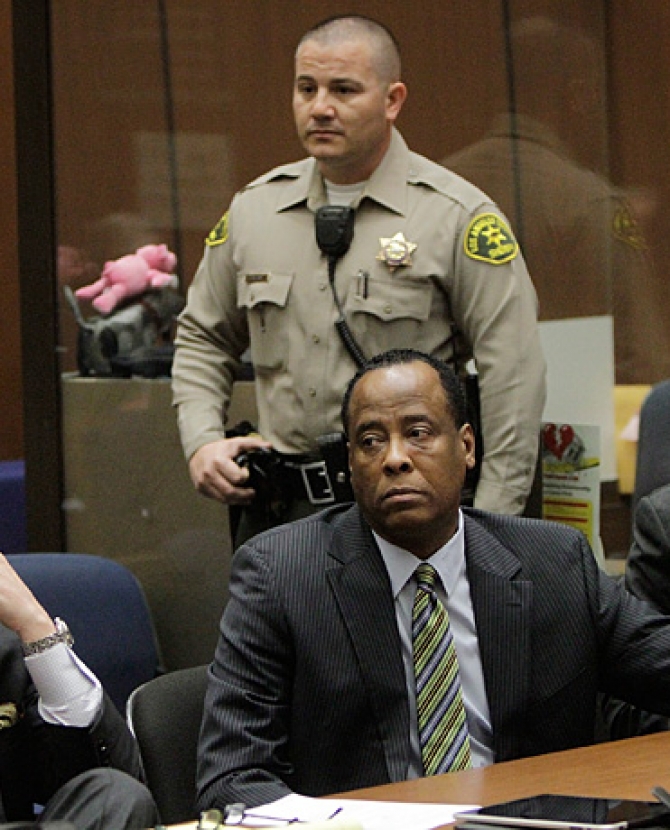 Врач Джексона попал под суд 