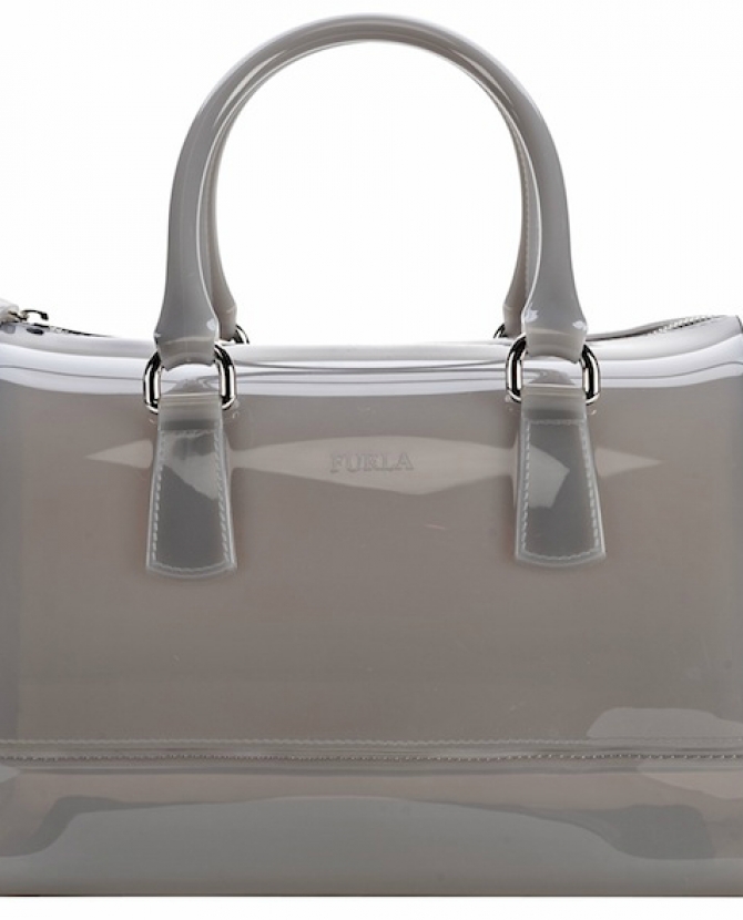 Арт-перформанс Furla в посольстве Италии