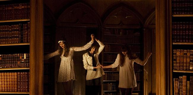 В колонках: Au Revoir Simone