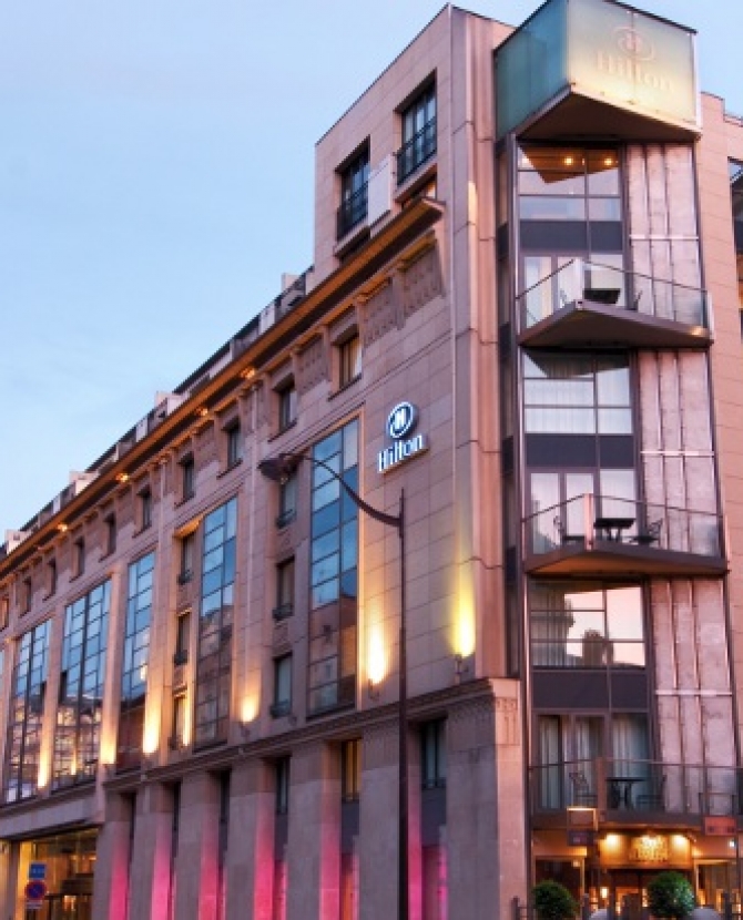 Бар-пузырь в Париже