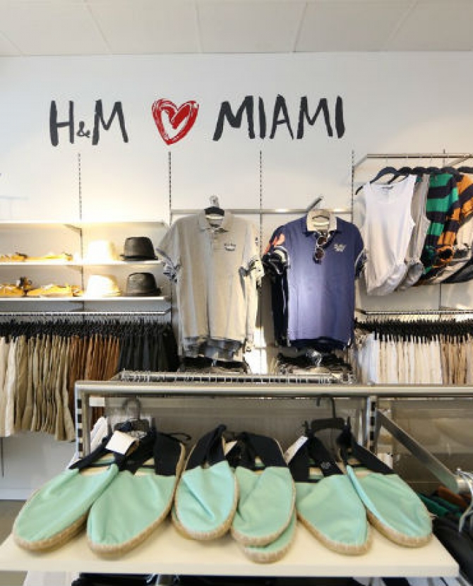 Pop-up store H&M в Майами
