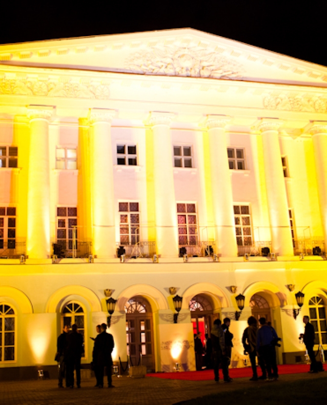 Гала-ужин Moët & Chandon со Скарлетт Йоханссон