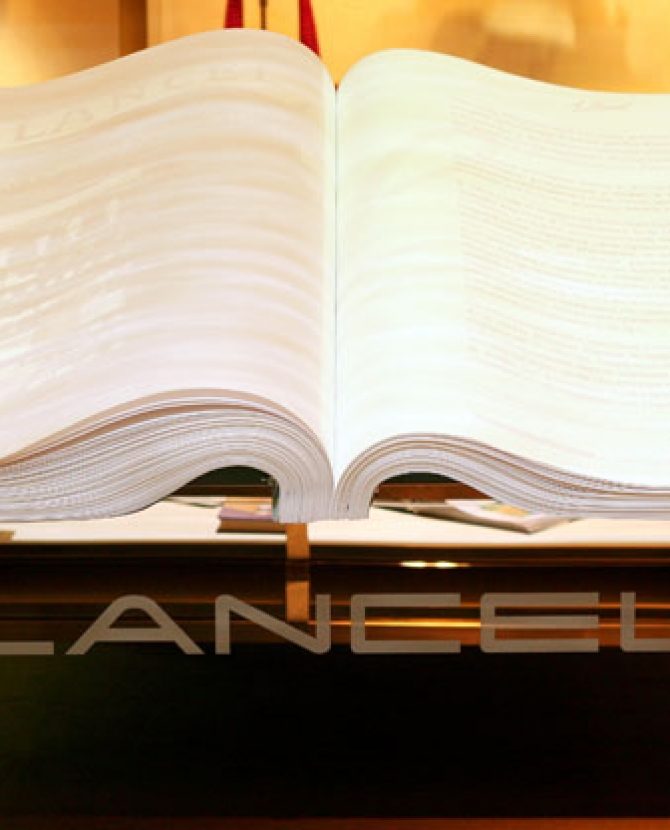 Весенне-летняя коллекция Lancel 2012