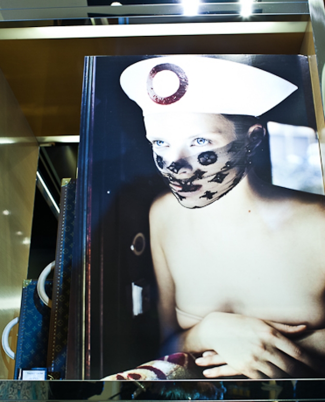 Открытие выставки Harper's Bazaar — Louis Vuitton 