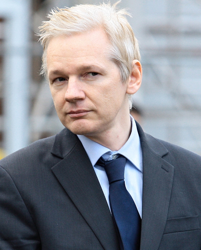 Джулиан Ассанж \"снимется\" в \"Симпсонах\"