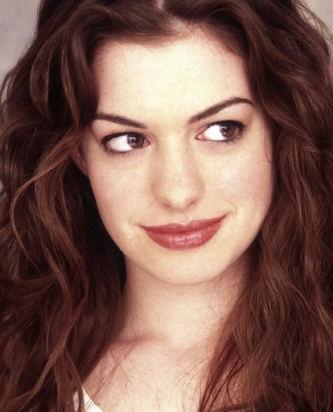 Энн Хэтэуэй сыграет в фильме Тома Хупера