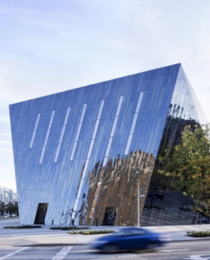 Музей MOCA в Кливленде занял новый корпус