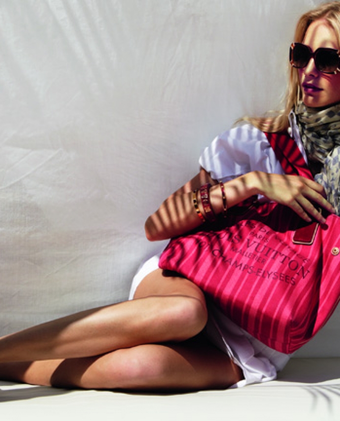 Поппи Делевинь для Louis Vuitton