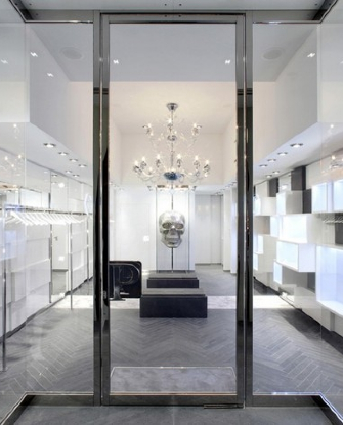 Бутик Philipp Plein в Тоскане