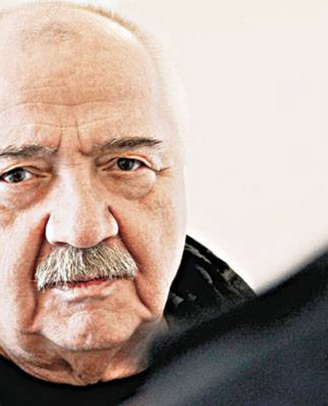 Стуруа будет работать в  Et Cetera