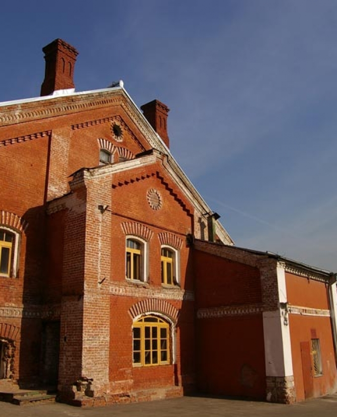 Еще две галереи уезжают с \"Винзавода\"