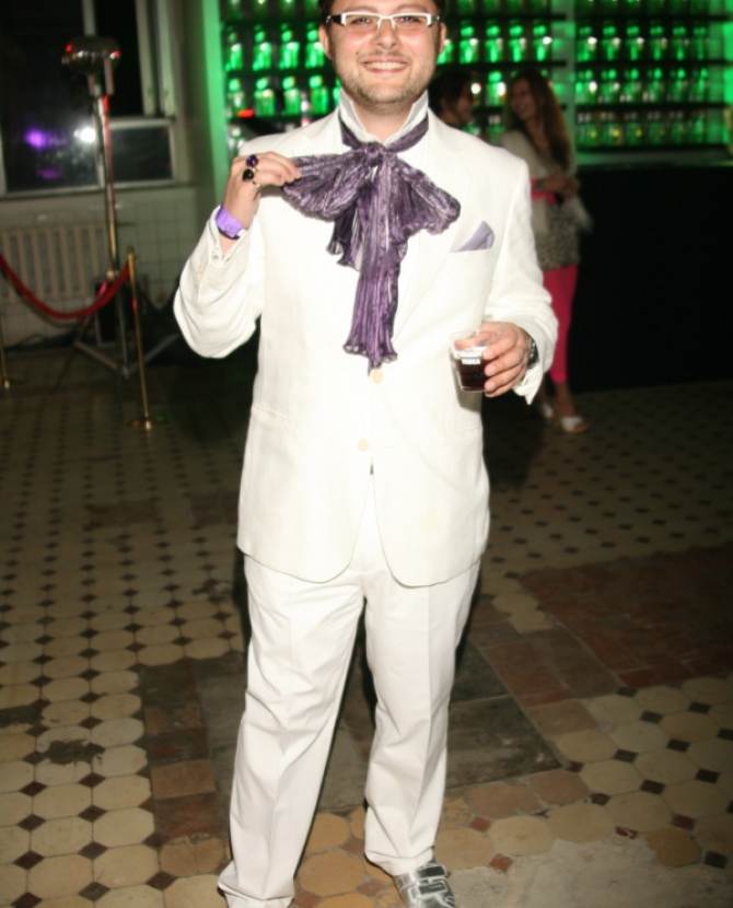 Фрик-шоу в \"Красном Октябре\"