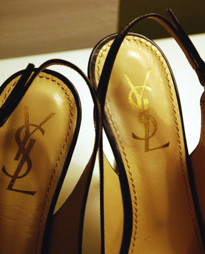 Лого Yves Saint Laurent может измениться