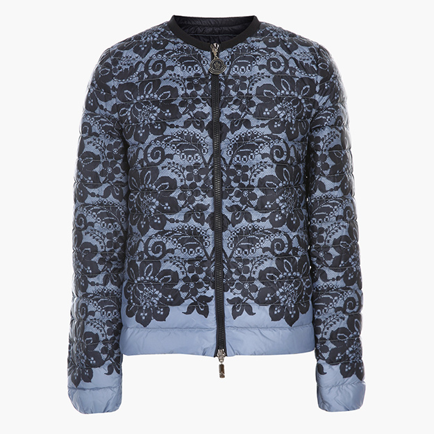 Cтеганая куртка с принтом Moncler, tsum.ru, 39 950 руб. (66 900 руб.)