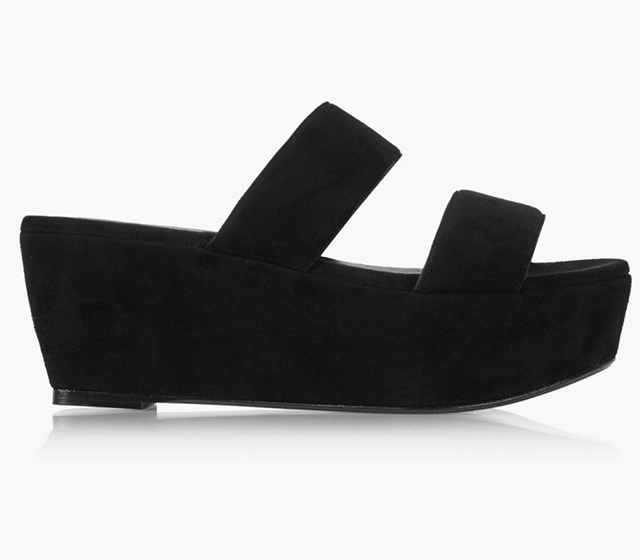 Robert Clergerie<p><a target=\"_blank\" href=\"https://www.net-a-porter.com/ua/en/product/640234/robert_clergerie/frazziai-suede-platform-sandals\">net-a-porter.com</a></p>