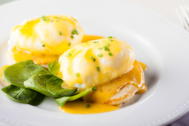 Яйца Бенедикт (290 р.)