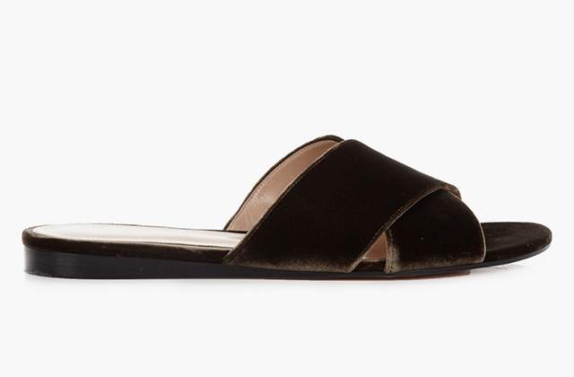 Gianvito Rossi<p><a target=\"_blank\" href=\"http://www.matchesfashion.com/intl/products/Gianvito-Rossi-Velmara-velvet-sandals-1051671\">matchesfashion.com</a></p>