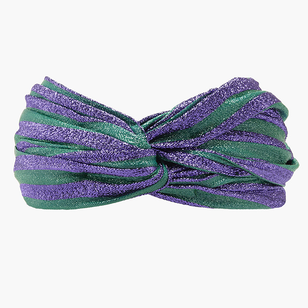 Тюрбан с люрексом Gucci, aizel.ru, 16 800 руб. (33 600 руб.)