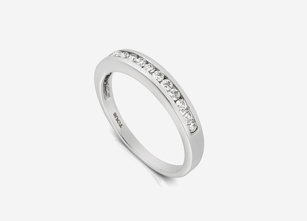 Кольцо из белого золота с бриллиантами из коллекции Les classiques, tous.ru