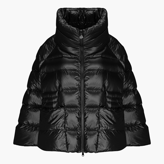 Пуховик Moncler, tsum.ru, 32 900 руб. (54 800 руб.)