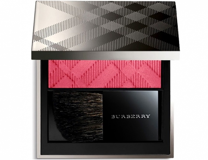 Burberry Siren Red Light Glow Natural Blush