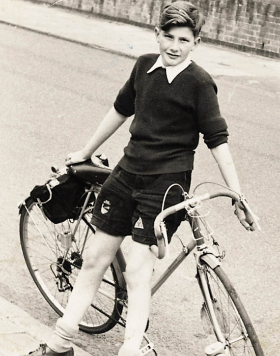 Молодой Пол Смит