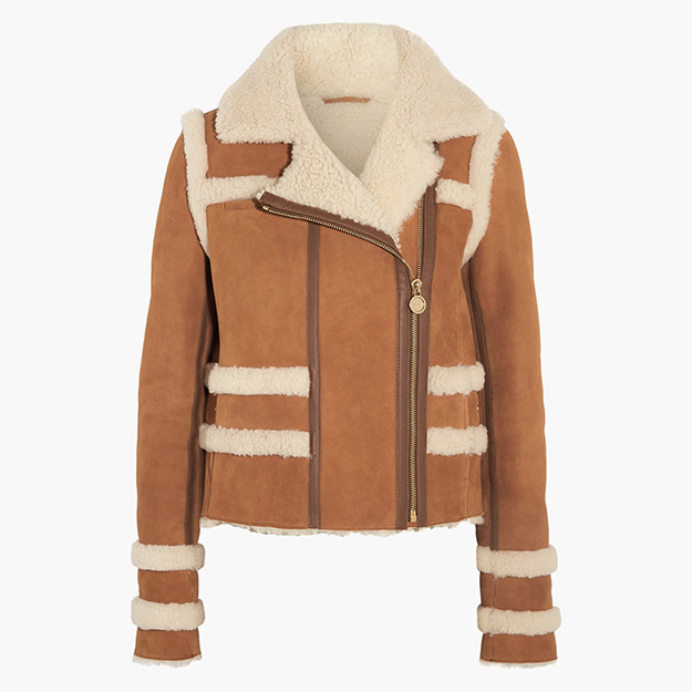 Укороченная дубленка Carven, net-a-porter.com, 63 900 руб. (91 375 руб.)